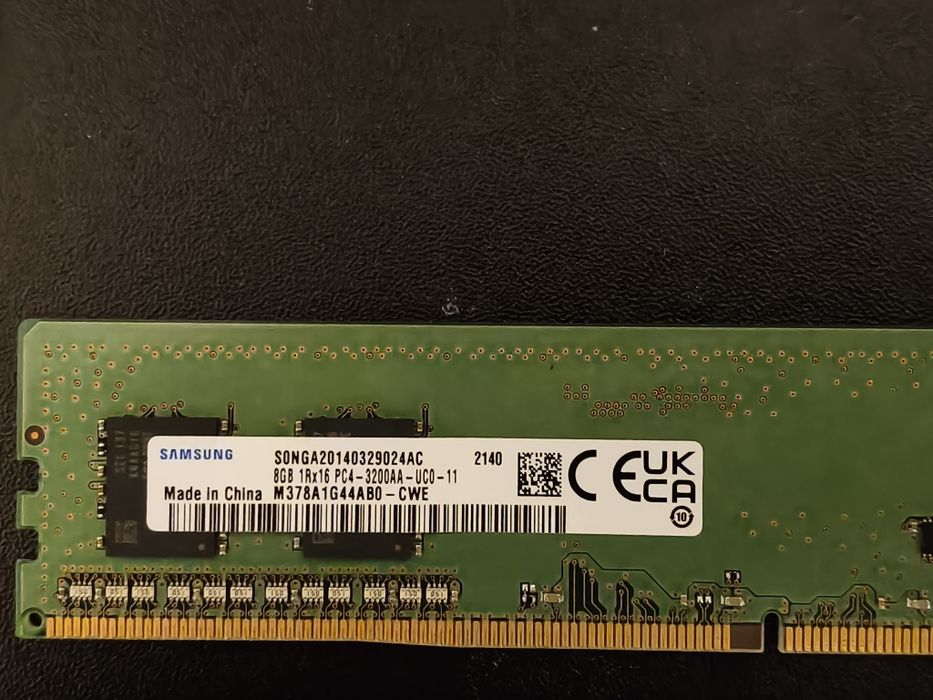 Vând kit RAM DDR4 Samsung 2x8Gb 3200