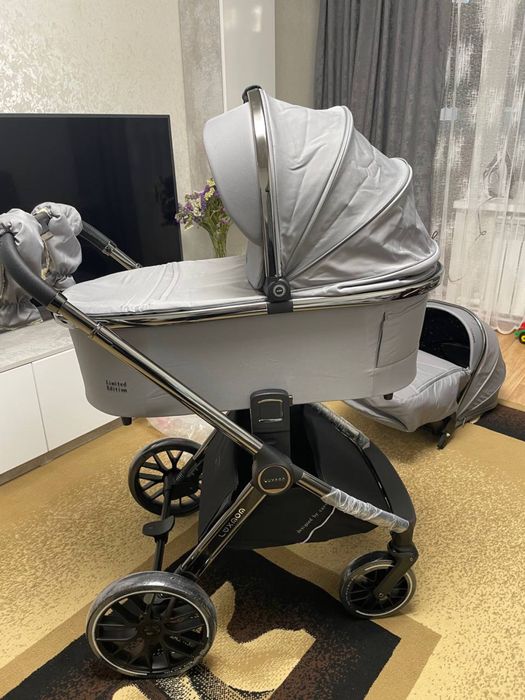 Продам коляску 3в1 lux mom