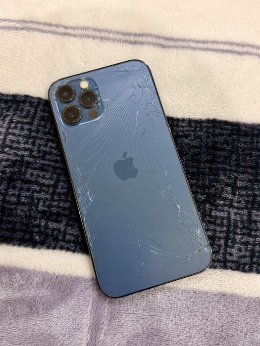 Nasiyaga yoki naxtka Iphone 12 pro blue 128gb