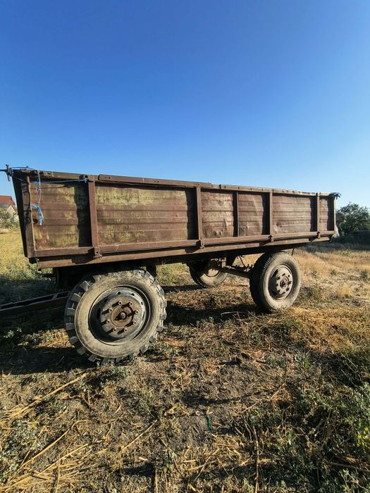 Vând utilaje agricole