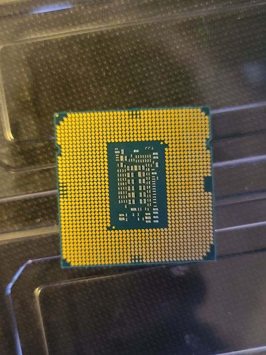 Intel Core i3-10100 + kuler / Процессор i3-10100 с кулером, LGA1200