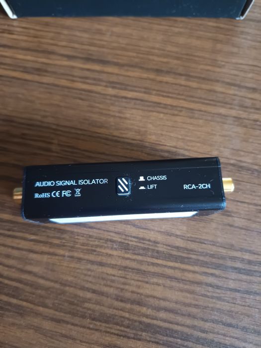 Аудио Сигнален Изолатор