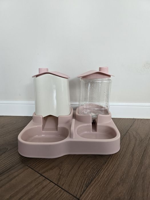 Кормушка для животных