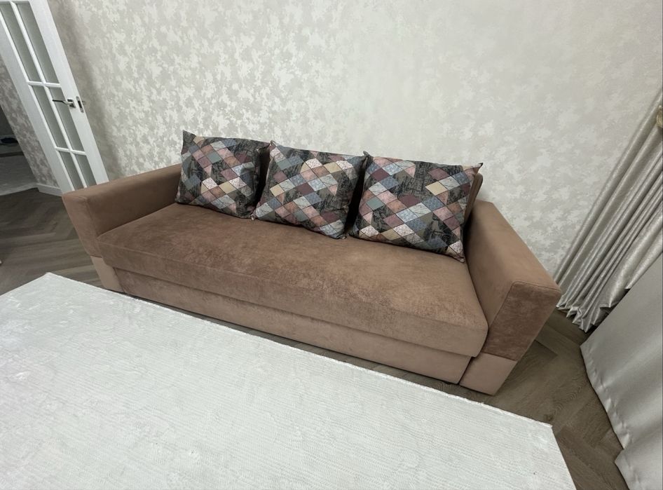 Продается Диван в отличном состоянии