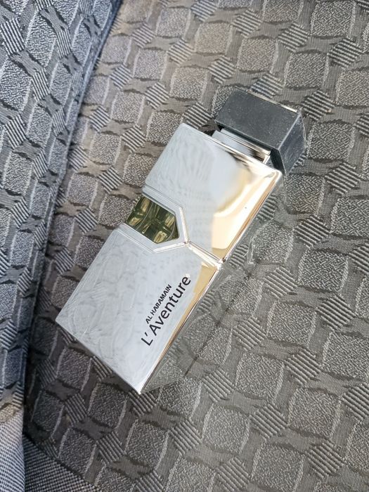 Продам мужской парфюм