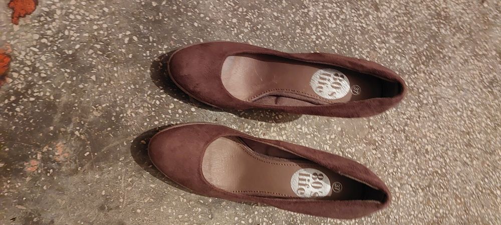 Pantofi maro nr 37