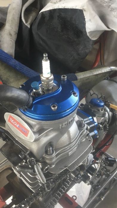 Всичко за картинга-двигатели,части и гуми