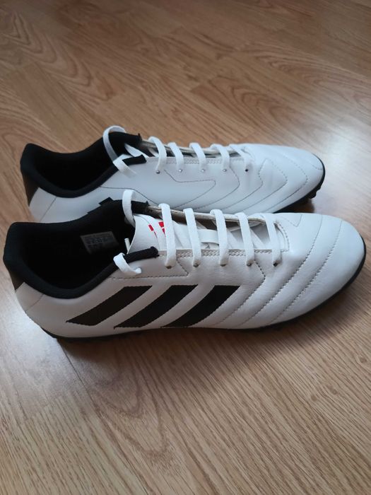 Обувки за футбол - Adidas