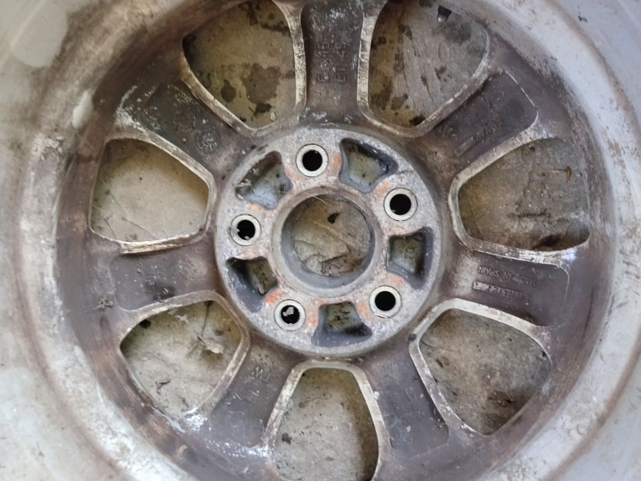 Jante r 15, in 5 prezoane