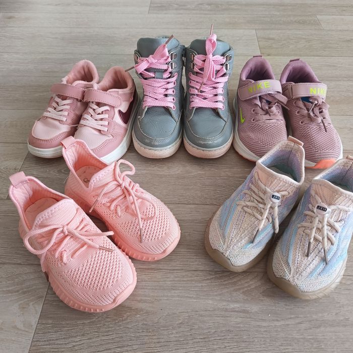 Продам обувь для девочки