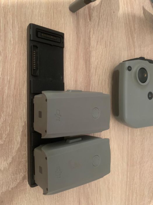 Дрон DJI Mavic Air 2 Fly More Combo серый