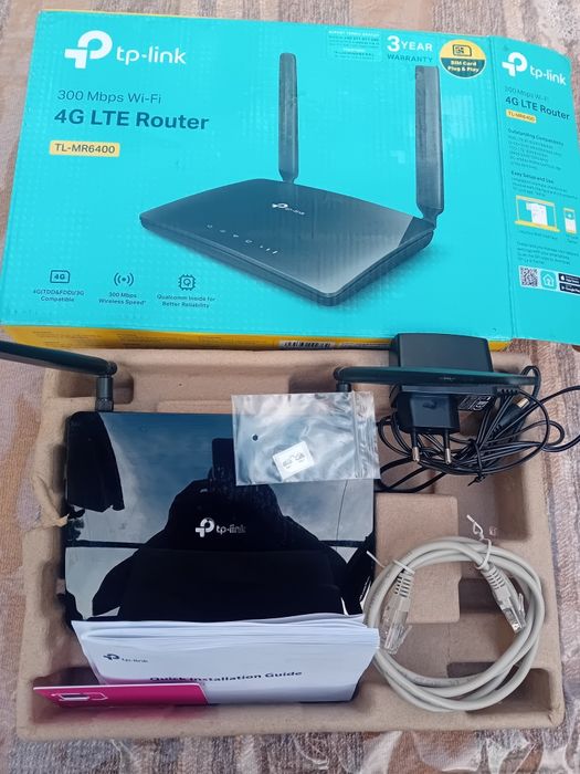 Vând        router