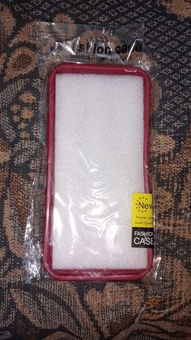 Продам новый чехол.