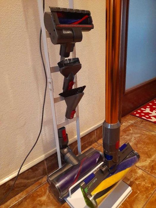 De vanzare Dyson Cyclone V 10 Absolute cu perie laser originala