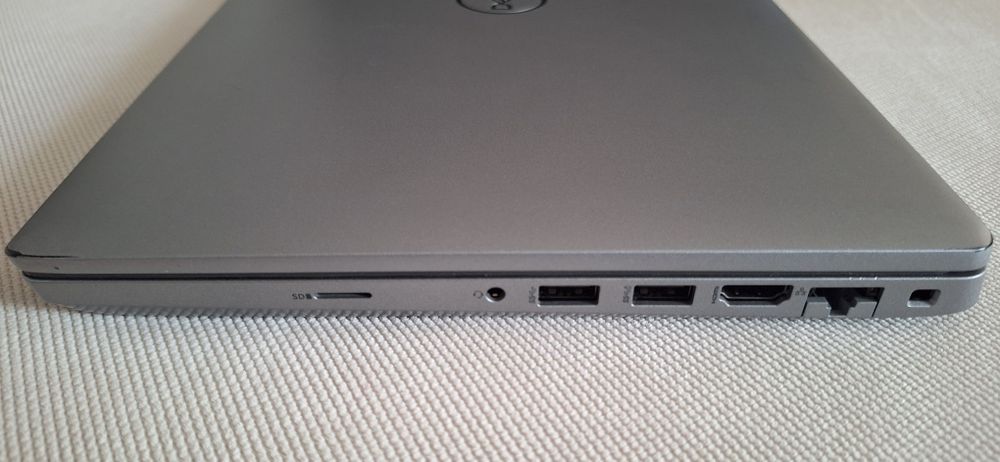 Dell Latitude 5421 cu accesorii incluse