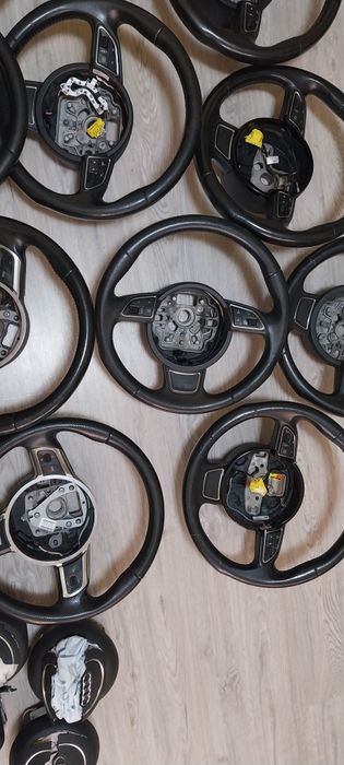 Vând volane Audi A1, A3, A4 b8, A4 B8, 5 , A4 B9, A6 C6 ,A6 C7