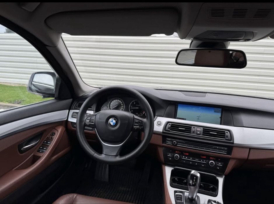BMW Seria 5 /// F11 /// 530d / 2012/ Automat