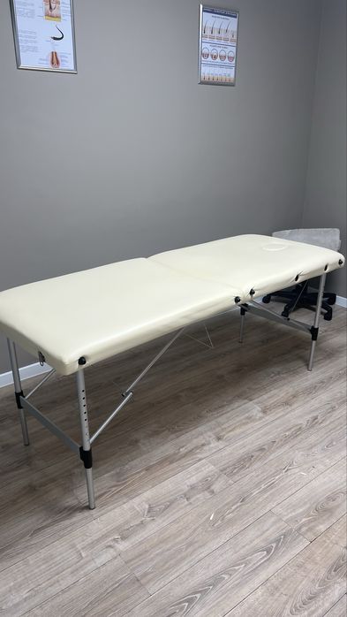 Кушетка б/у с дефектом