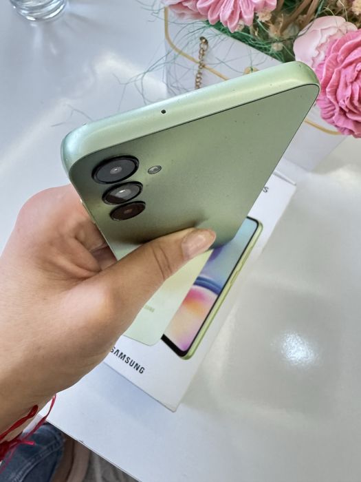 Samsung A05s продава се зелен