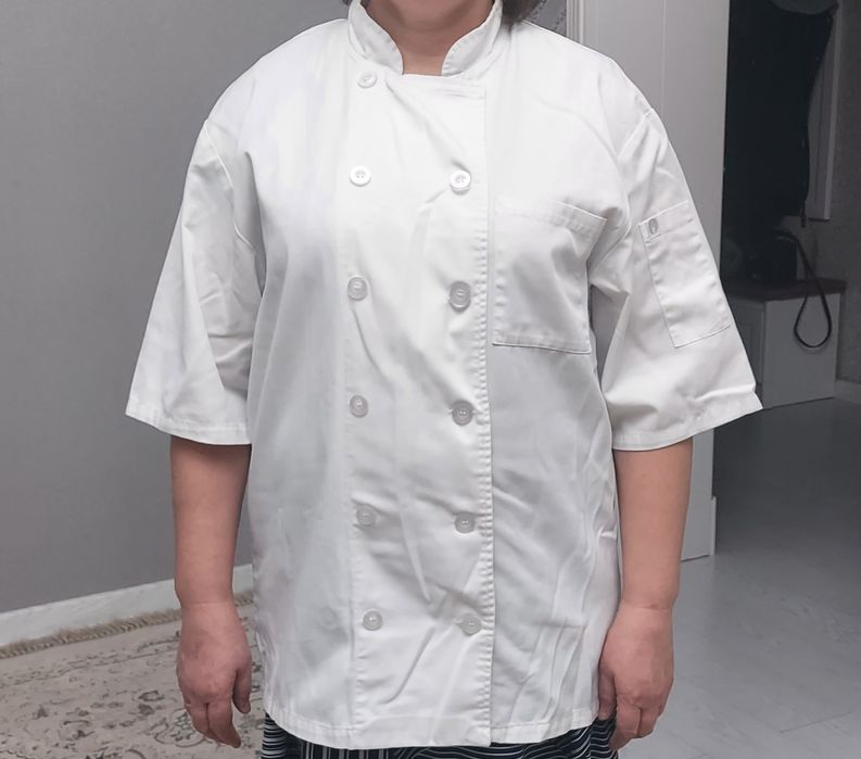 Форма повара белого цвета