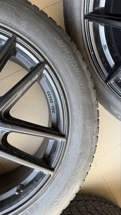Vand un set de jante si anvelope Hyundai 18”