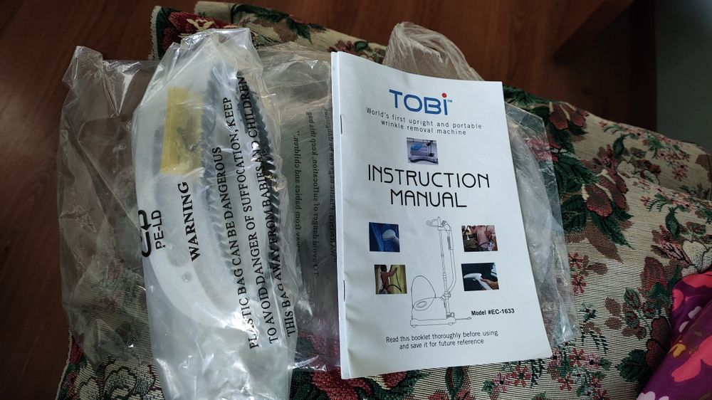 Отпариватель / паровой утюг Tobi