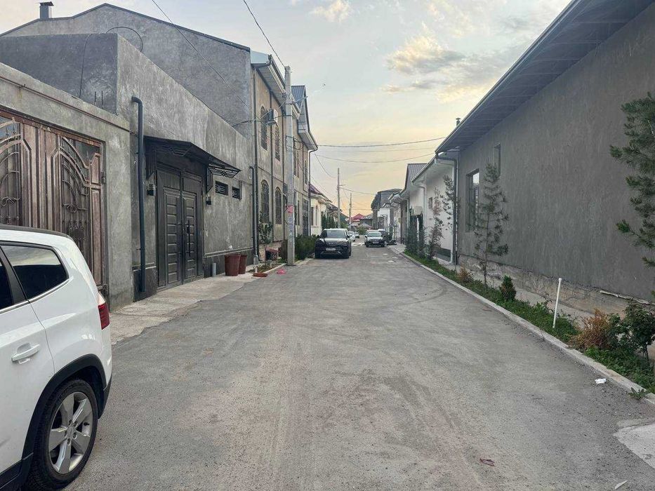 Продаётся двухэтажный дом в стиле хай-тек (6 соток).