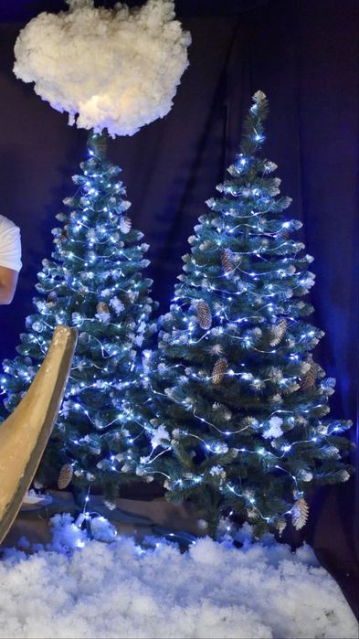 Decor craciun brazi fundal