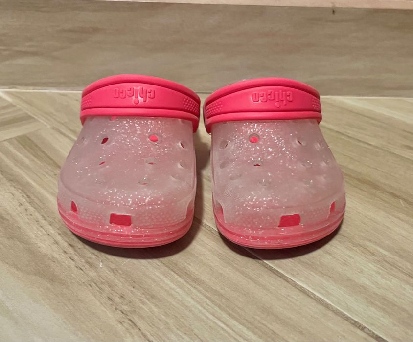 Нови детски сандали Chicco