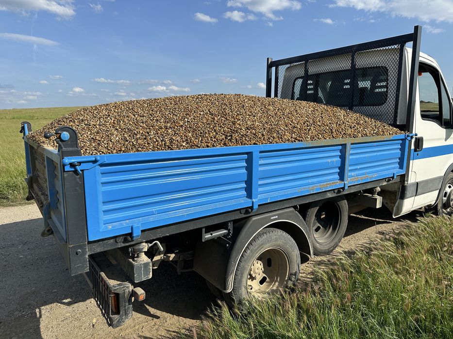 Vând nisip, balastru, mărgăritar ,criblura , piatra concasata,pământ!