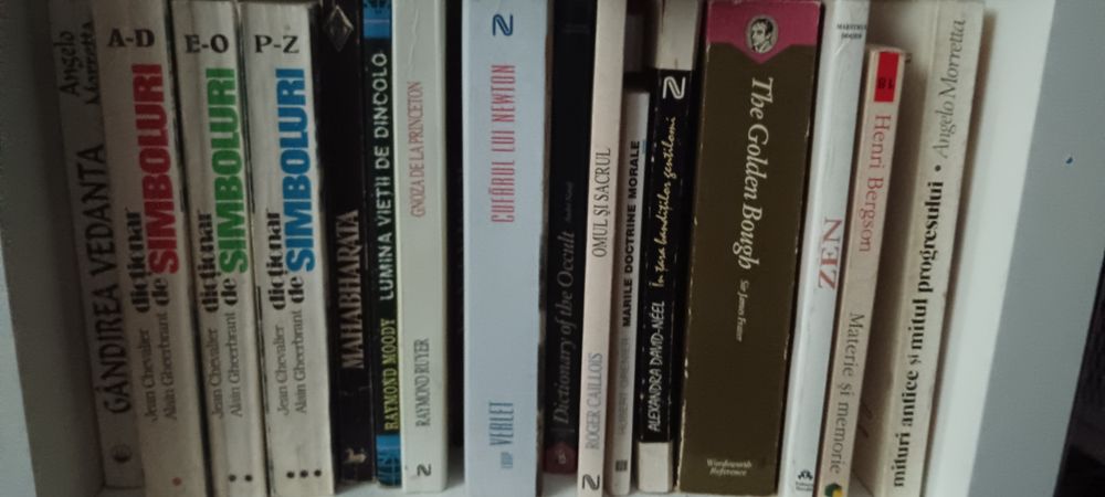 Lichidez biblioteca cu cărți de filosofie etnologie antropologie