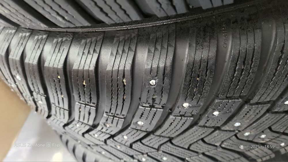 Continental IceContact 3 285/60 R18