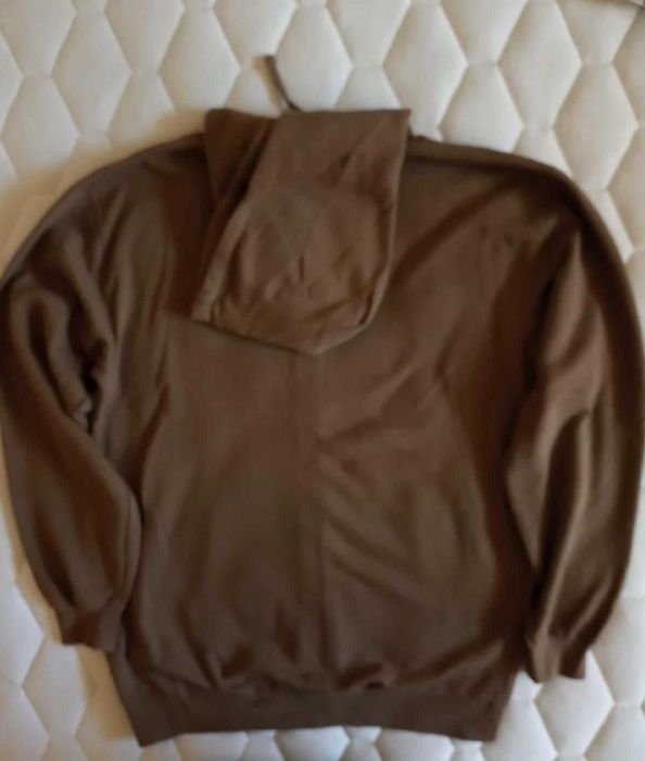 Суичър "Rip Curl" размер XL  и "686" размер L