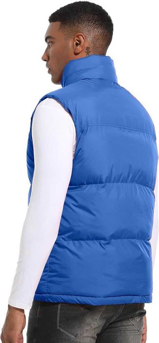 Мужской Зимний жилет (пуховик без рукавов) на зиму с карманами.