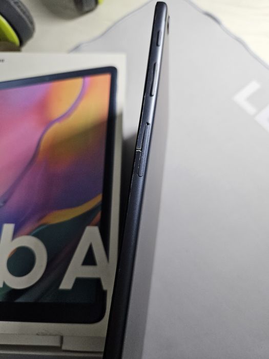 Samsung Tab A продам