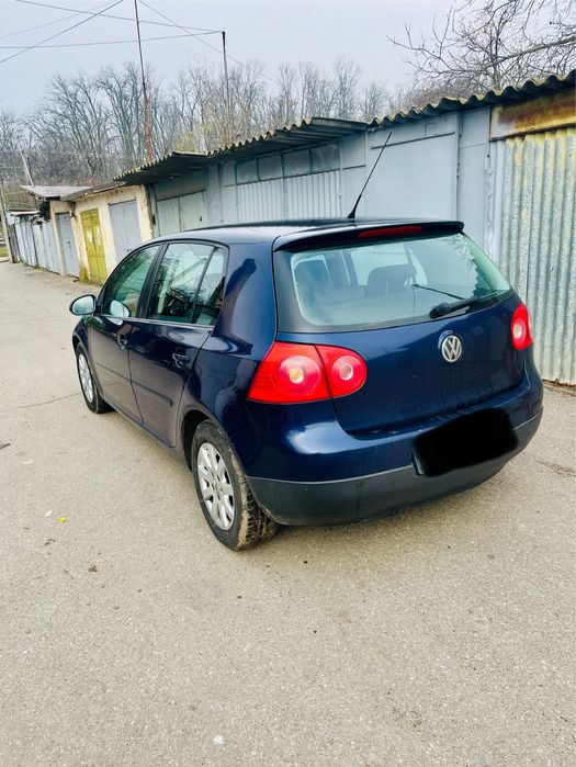 Vand golf 5 anul 2006
