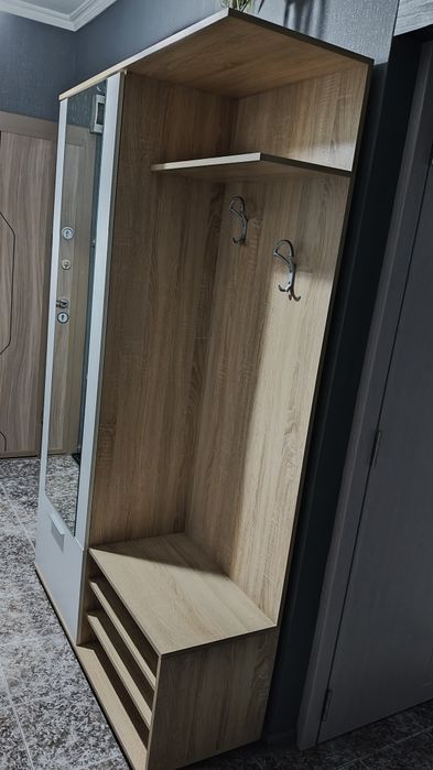 Портманто за коридор