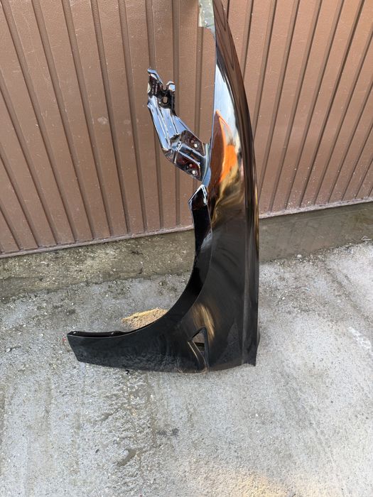 Aripa stanga fata Tesla Model 3