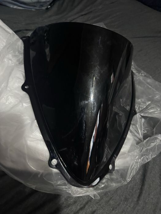Слюда suzuki gsxr k7  черна