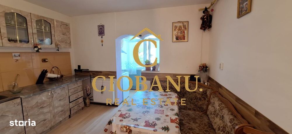 Apartament De Vanzare Etaj 2/4 Decomandat Zona 1 Mai