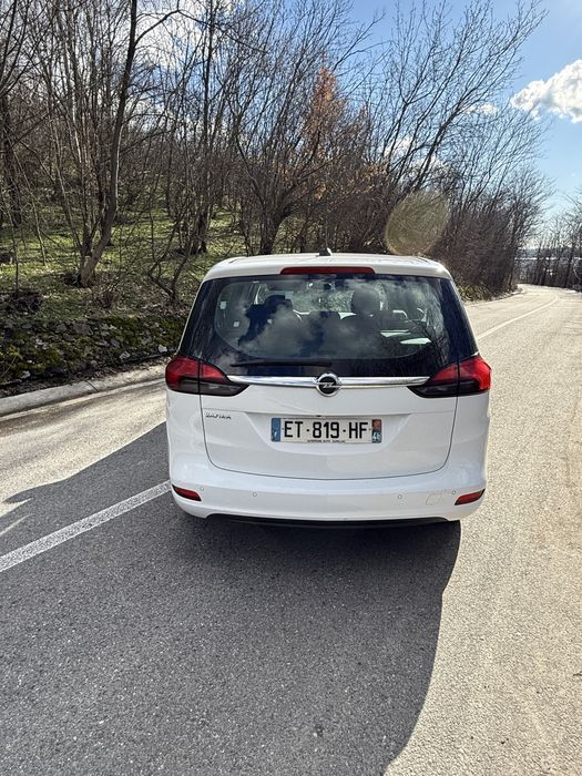 Opel Zafira 2018   7 locuri