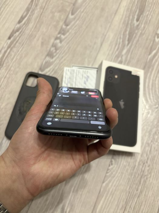 Продам iphone 11 (128 gb)