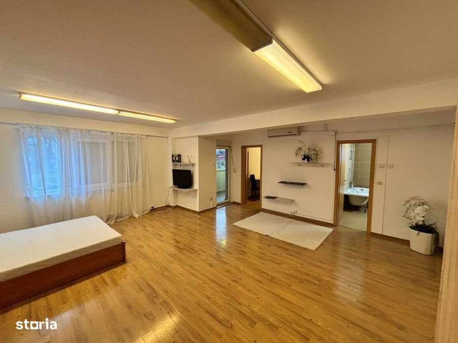 Închiriere apartament 1 cameră, 55 mp - Zona Hotel Europa