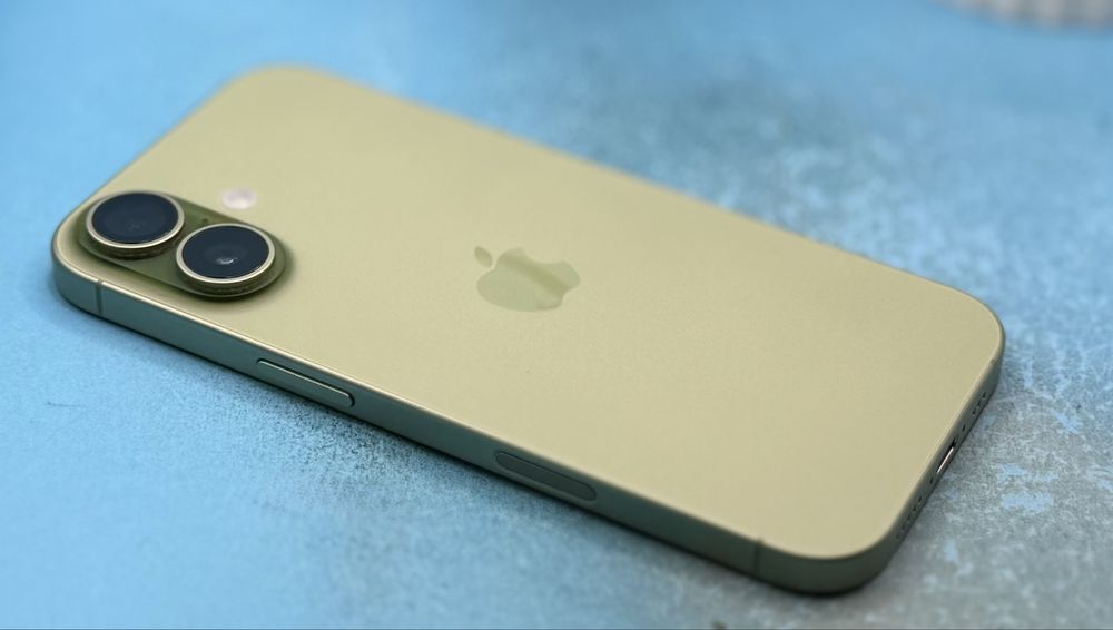 Apple iPhone 17, 256GB, 5G, Sage – USA Version, eSIM