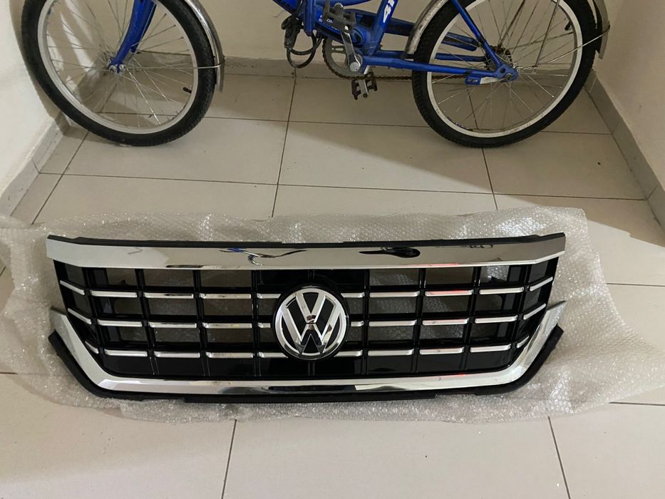 передняя решетка от volkswagen passat B8