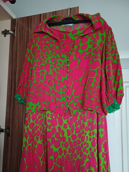 Кофта 2 штук 52 размер  все вместе 20000.