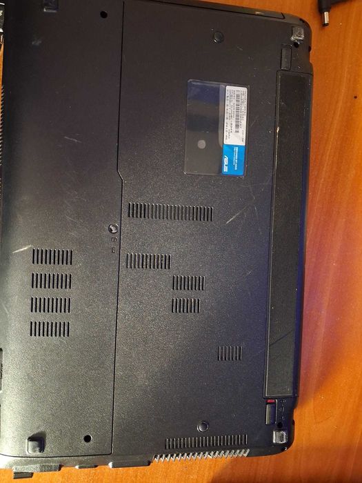 Vand Laptop Asus X54C i3