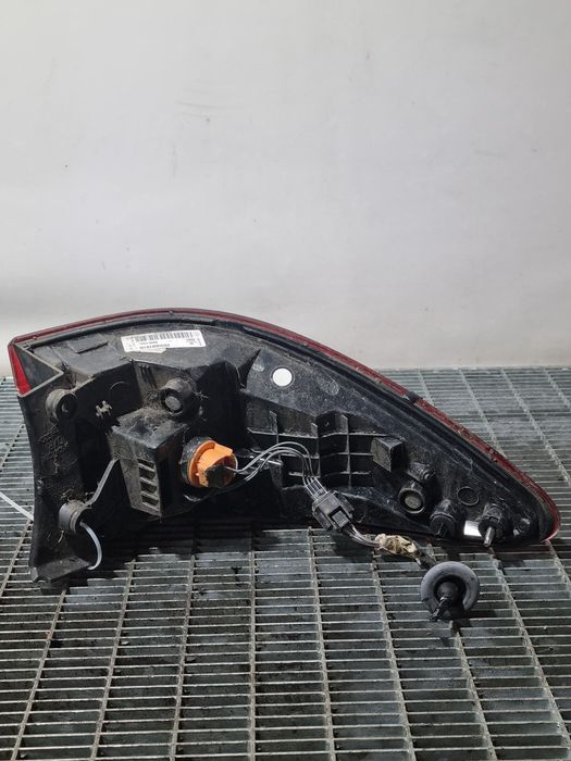 Stop Dreapta Renault Kadjar 2015 - 2018 SUV 4 Usi (1630) Cu led FISURAT 265508701R Garantie