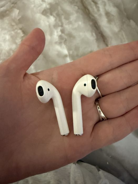 Apple AirPods 1-го поколения (Оригинал)