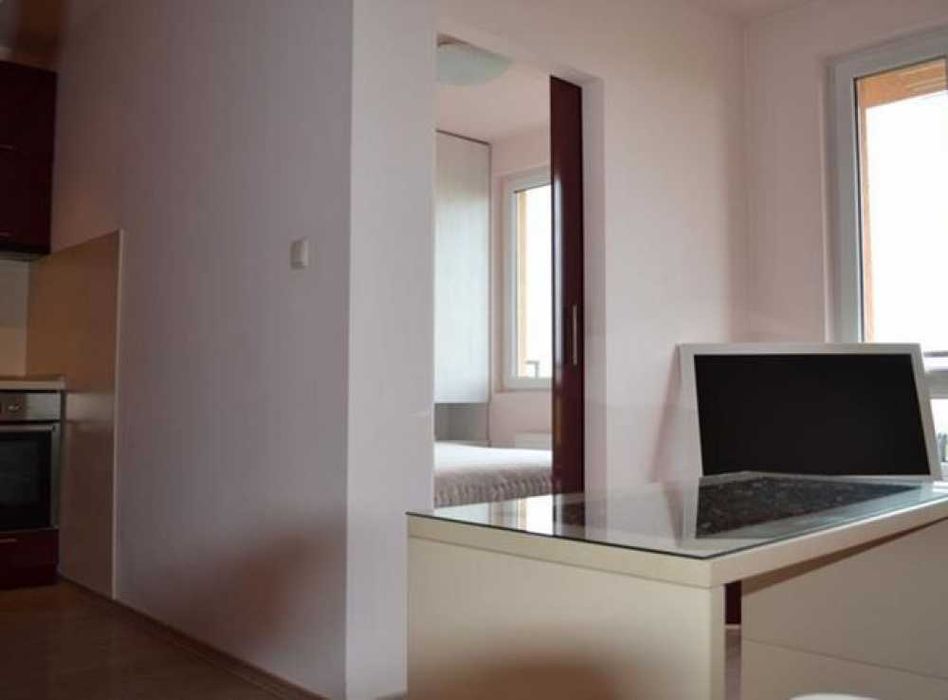 Продава се Едностаен апартамент в София, Младост 1 - 48 кв.м за 2019 €/кв.м - Снимка #2